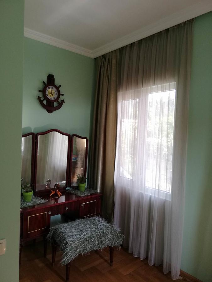 Guest House Quiet Home บาทูมิ ภายนอก รูปภาพ